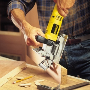 Kekserica za drvo 600W DeWalt DW682K - Img 4