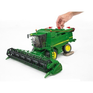 Kombajn JD T670i Bruder 021320 - Img 3