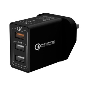 Punjač sa tri USB izlaza crni PROMATE GPS00922