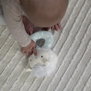 Igračka za bebe zvečka ovčica Sheppy Ingenuity SKU12373 - Img 3
