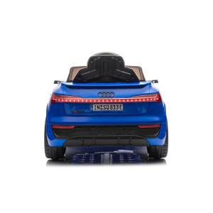 Audi SQ8 Plavi Premium Oprema - Img 2