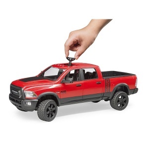 Kamionet RAM 2500 Power wagon Bruder 025007 - Img 3