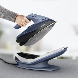 TEFAL BEŽIČNA PEGLA NA PARU FV6675 - Img 3