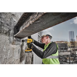 Akumulatorski udarni odvijač Powerstack 2x5Ah 1/2 DeWalt DCF900H2T - Img 3