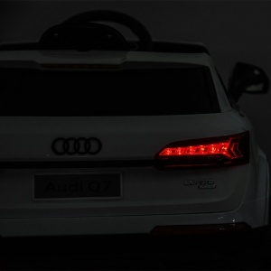 Audi Q7 Beli - Premium Oprema - Img 4