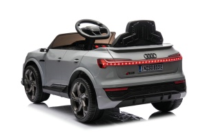 Audi SQ8 Sivi Premium Oprema - Img 3