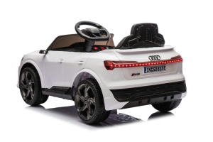 Audi SQ8 Beli Premium Oprema - Img 3