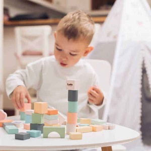 Didaktička drvena igračka kocke konstruktori 42 dela Lule 9023 - Img 4