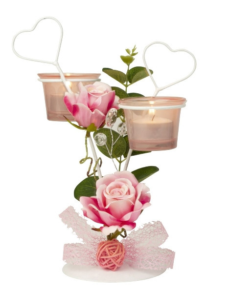 Aranjament floral Trandafiri si funda roz cu suport de lumanari metalic 24x17 cm