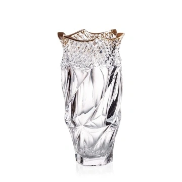 Cristal Bohemia - Vaza pentru flori colectia Elisee Aura Pyramid cu bordura aurie