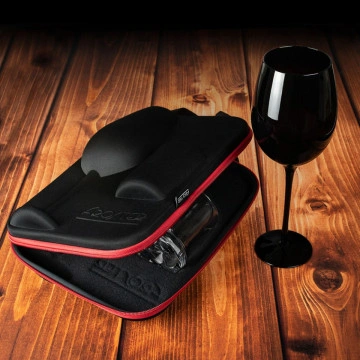Set de pahar urias negru pentru vin si pahar shot in carcasa Elegance