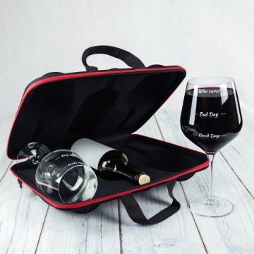 Set de 2 pahare uriase Moods de vin cu loc pentru sticla de vin in carcasa Elegance