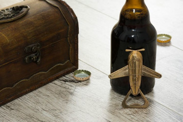 Desfacator de sticle Avion