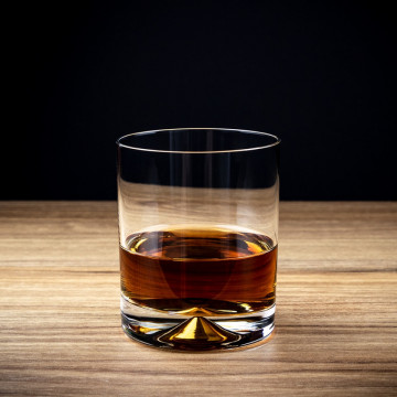 Set 2 pahare de whisky si pietre de racire in carcasa Elegance