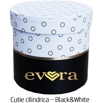 Aranjament trandafiri de sapun roz si miniroze, cu funda organza argintie si piatra decor swarowski