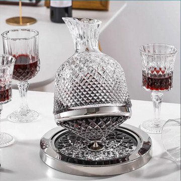 Decantor rotativ pentru bauturi
