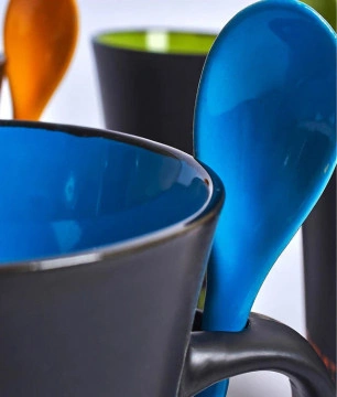 Set de cafea 4 Cani negre cu lingurita ceramica - Img 3