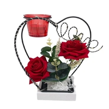 Aranjament Love Red Roses cu suport de lumanari metalic si lumini LED 20x19 cm