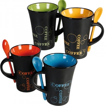 Set de cafea 4 Cani negre cu lingurita ceramica