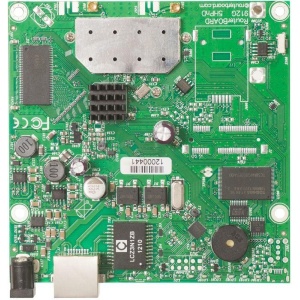 MIKROTIK placa de baza CPE RB911G-5HPACD, Procesor: 720Mhz, Dimansiuni:105x105mm, 128 MB RAM, stocare: 128 MB NAND, POE-in pasiv, Banda 5Ghz 867 Mbit/s, Standarde wireless: 802.11a/n/ac, Tehnologie: Wi-Fi 5, Port retea; 1 x 10/100/1000,