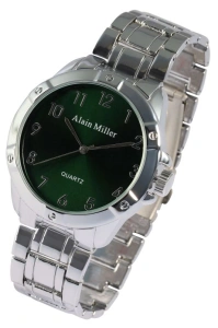 Ceas barbatesc Alain Miller cadran verde bratara inox vazut din unghi
