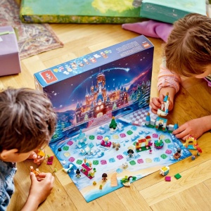 LEGO® Disney Princess™ - Calendar de advent 43253, 253 piese - Img 6