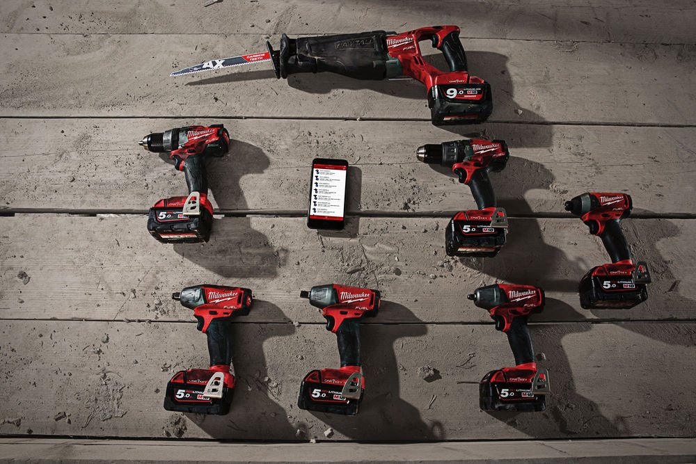 Scule Milwaukee pentru service si identificare piese Premium Tools