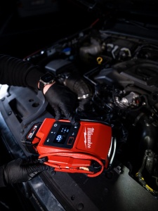 Redresor auto M18 JS2000-0, curent de varf 2000 A, compatibil motoare benzina 8.1 l si diesel 3.0 l, Milwaukee, cod 4933498026 - Img 13