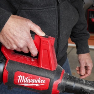 Suflanta M12BBL-0, 2 trepte de viteza, max 177 km/h, 1.9 kg greutate cu acumulator, Milwaukee, cod 4933472214 - Img 2