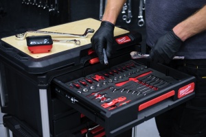 Insertie spuma PACKOUT™ pentru sertar, 55 buc chei combinate si clichet 3/8", Milwaukee, cod 4932493640
