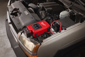 Redresor auto M18 JS2000-0, curent de varf 2000 A, compatibil motoare benzina 8.1 l si diesel 3.0 l, Milwaukee, cod 4933498026 - Img 10