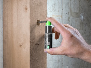 Marker Pica spray pentru gauri adanci, marcaj fluorescent verde, adancime max 25 cm, Pica, cod PICA2020