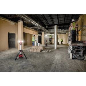 Turn iluminat M18 HOSALC-0, cu incarcator integrat M18, inaltime 2.2 m, 6000 lumeni, Milwaukee, cod 4933478116 - Img 2