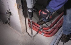 Ciocan rotopercutor SDS-Max K 750 S pentru gaurire si daltuire cu fir de 6 m, 11.9 J, 1550 W, 8.2 kg, Milwaukee, cod 4933398600 - Img 14