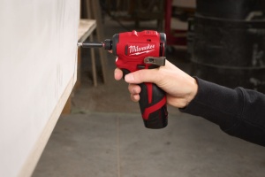 Masina de insurubat compacta cu impact M12 BLIDRC-202C, prindere Hex 1/4", 124 Nm, Milwaukee, cod 4933499690 - Img 6