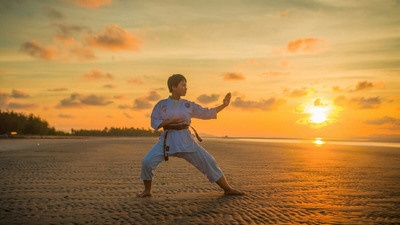 Ordinea centurilor în Karate: ce semnifică fiecare culoare și cum se obține?