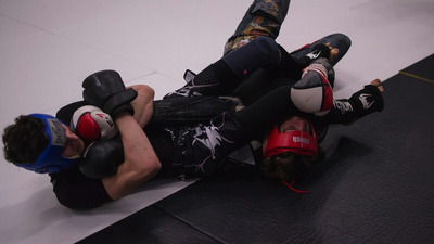 Top 10 luptători de MMA din toate timpurile: istorie și performanțe