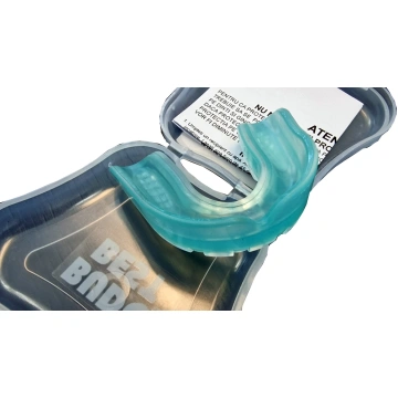 Protecție dentară cu pernă de aer