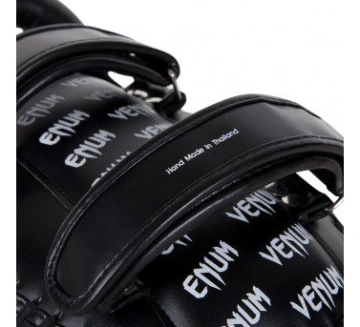 Venum "Light" Kick Pad – perne de antrenament ultra ușoare (pereche)