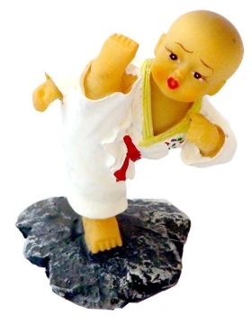 Figurina mare karate ”G”