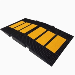 Gumeni Ležeći policajac 70 x 1200 x 500mm