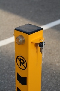 sigurnosna stubić barijera za parking