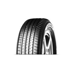 Fotografie Anvelopă Vara YOKOHAMA ADVAN V61 235/60 R18 103 H - A B 68 1 pentru prezentare în magazin