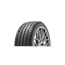 Fotografie Anvelopă Vara KORMORAN Road Performance 195/50 R15 82 V - C C 71 B pentru prezentare în magazin