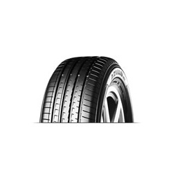 Fotografie Anvelopă Vara YOKOHAMA ADVAN V61 235/60 R18 103 H - A B 68 1 pentru prezentare în magazin