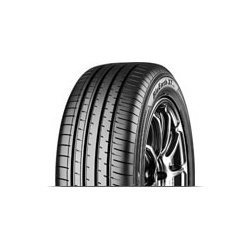 Fotografie Anvelopă Vara YOKOHAMA BluEarth-XT AE61 215/55 R18 99 V XL C A 68 A pentru prezentare în magazin