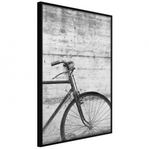Πόστερ - Bicycle Leaning Against the Wall, με μαύρη κορνίζα, 20x30 cm