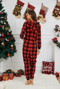 Salopetă-pijama damă cu glugă – model Buffalo, carouri roșu/negru,Marimea M - Img 2