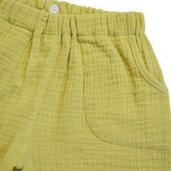 Detaliu Pantaloni din muselina culoare verde praz,cu buzunare frontale aplicate