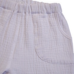 Detaliu Pantaloni din muselina culoare alb,cu buzunare frontale aplicate
